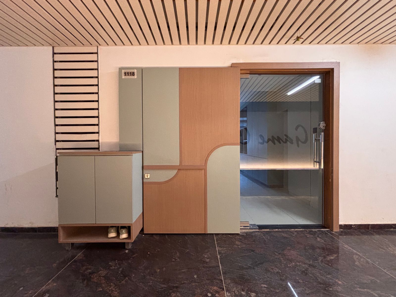 Money Plant office
